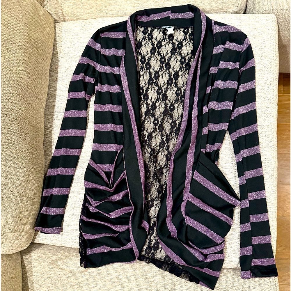 Gorgeous, Sophisticated and Extremely Sexy Cardigan In Size Small. Lace Back.